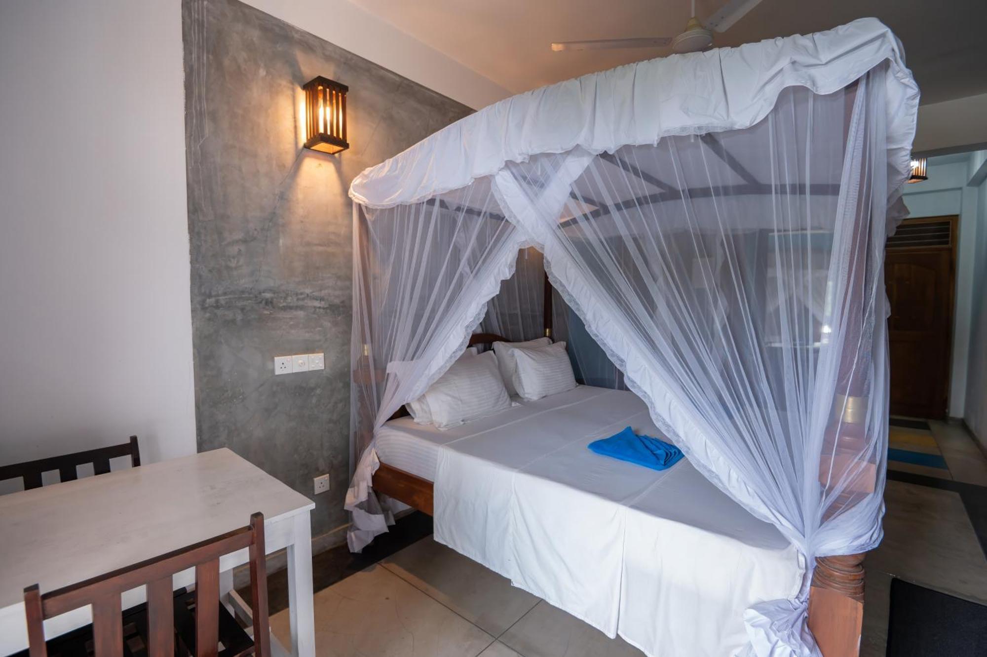 Hotel Aaradhya Mirissa Zewnętrze zdjęcie