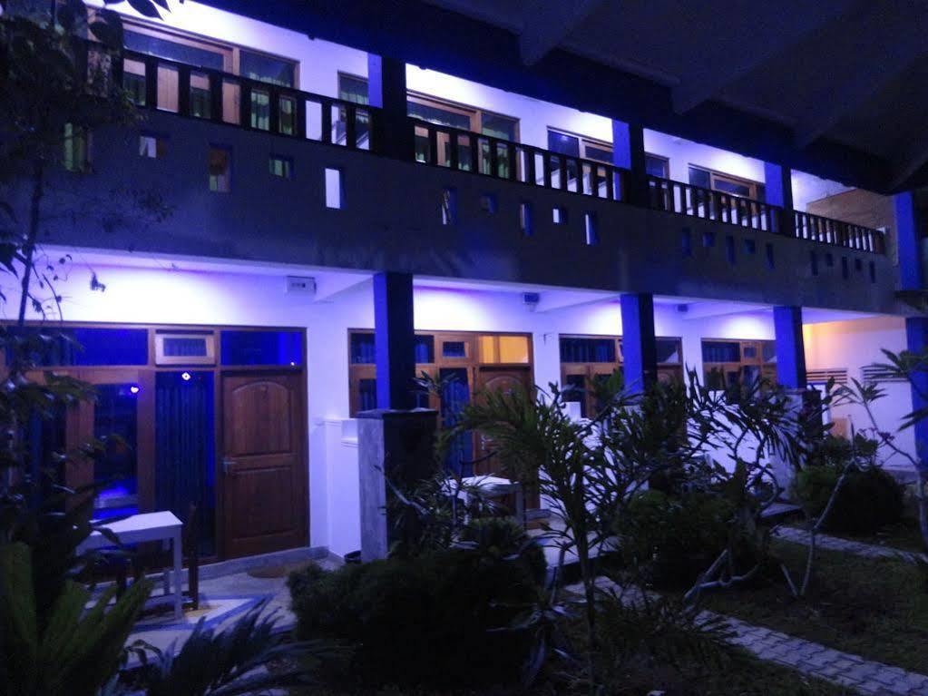 Hotel Aaradhya Mirissa Zewnętrze zdjęcie